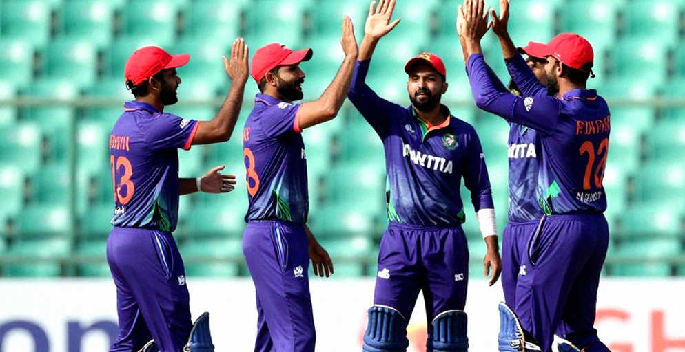 কোম্পানির রেজিস্ট্রি অফিস থেকে ক্রিকেটের তারতম্য: ২০ লাখ ডলারের কোথা কার দিকে