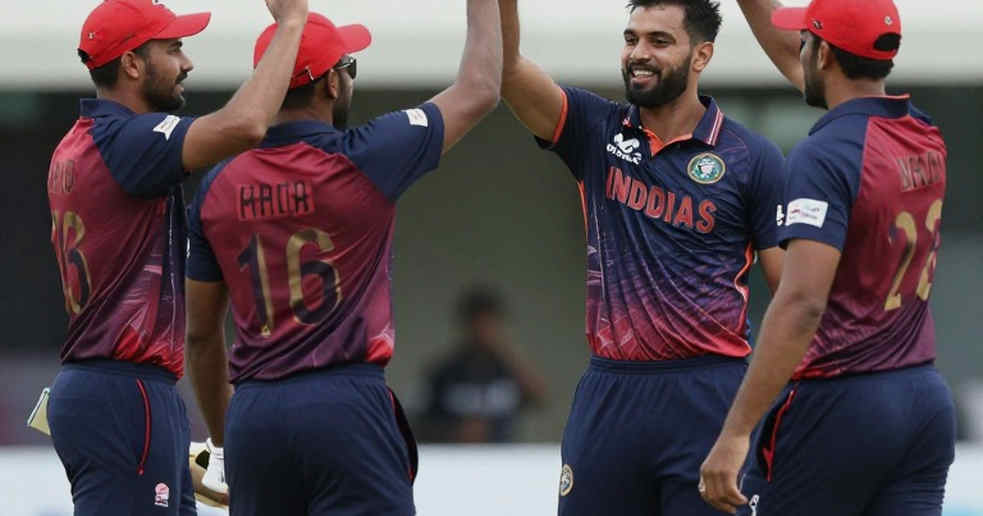 চুক্তির অঙ্ক, চেইনের দাবি: ক্রিকেটের ট্রান্সফার বাজারে কে সত্য বলে?