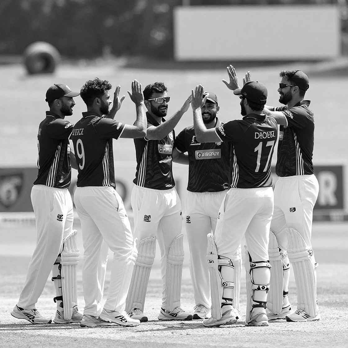 তেইশতম মানুষের দাম: এশিয়ার ট্রান্সফার বাজারে বাংলা ক্রিকেট তার বেঞ্চ কেন বেচে দিচ্ছে