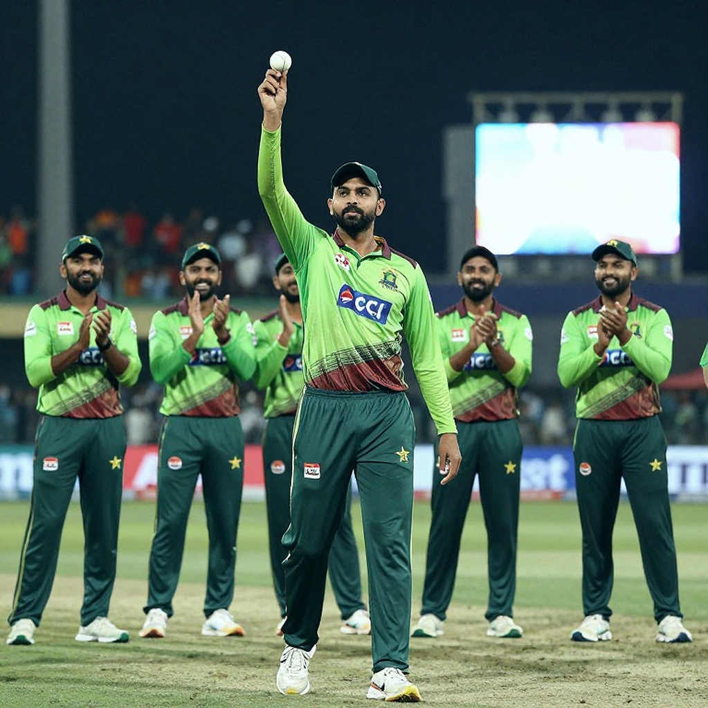 ঢাকা টেস্টে লিটনের বিশ্রাম: আট দিনের ফাঁক, দুটি ভেন্যু এবং একটি অসমাপ্ত চিকিৎসা-সংকেত